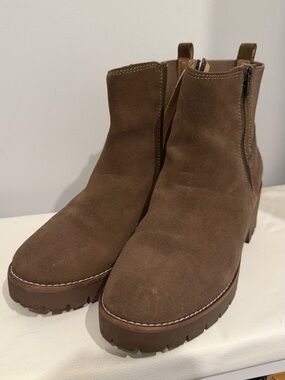 Blondo Damaris tan suede waterproof boots